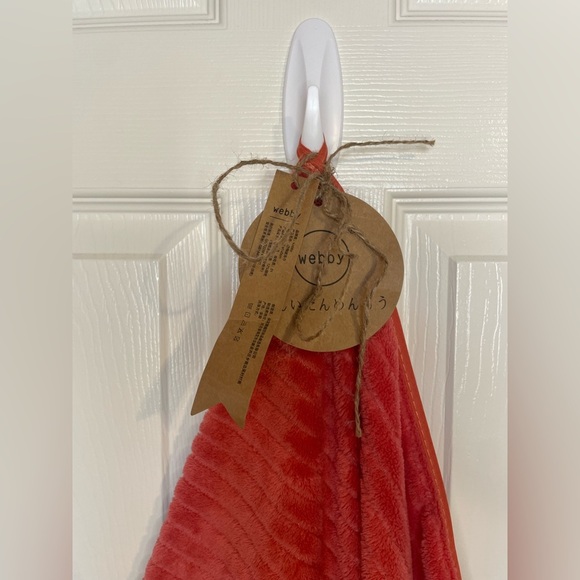 NWT Webby Luxury Bath Towel - Picture 3 of 5